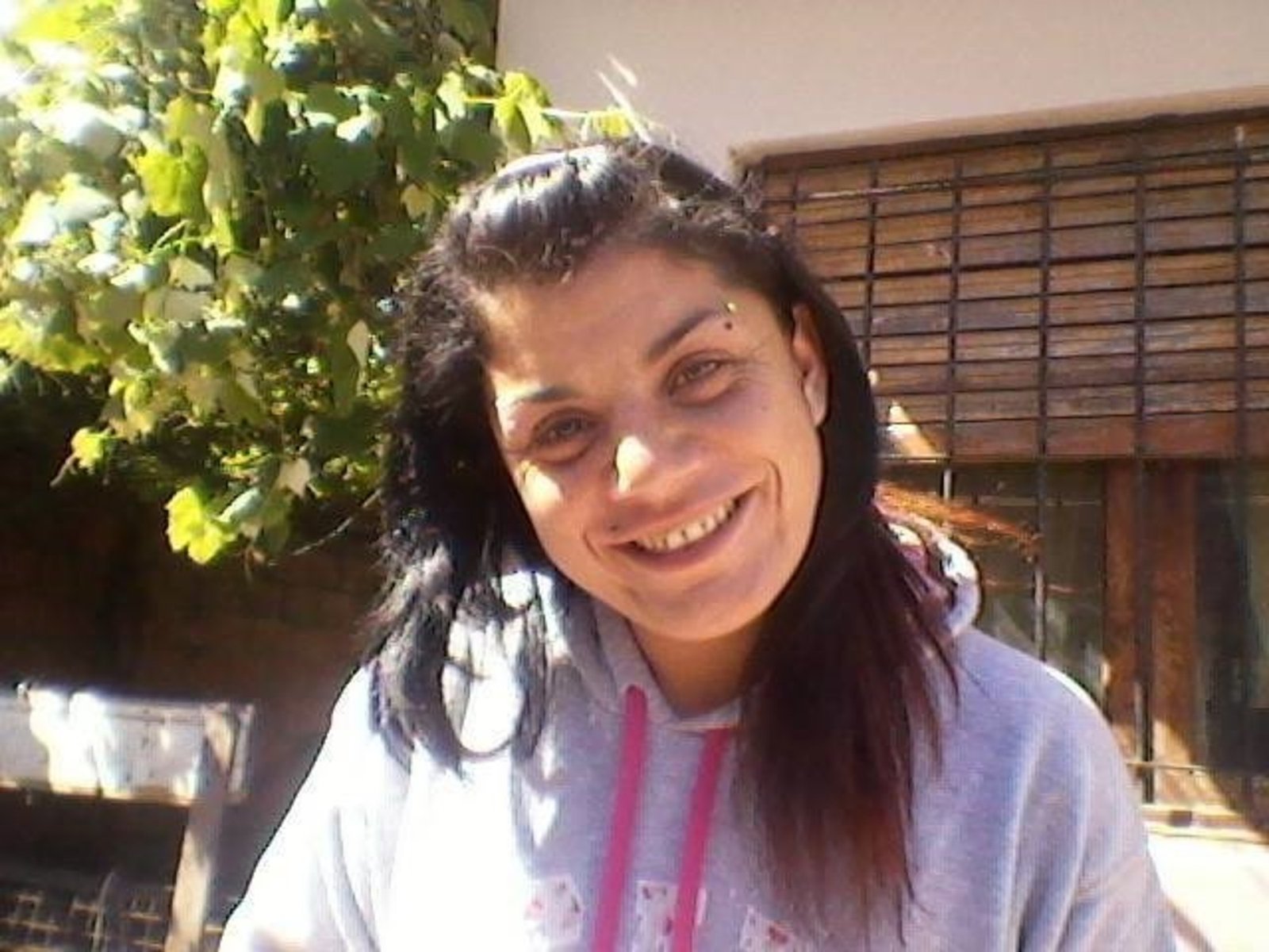 Tiene 18 años, mató de un disparo a su mamá y se sentó junto al cuerpo a esperar a la Policía