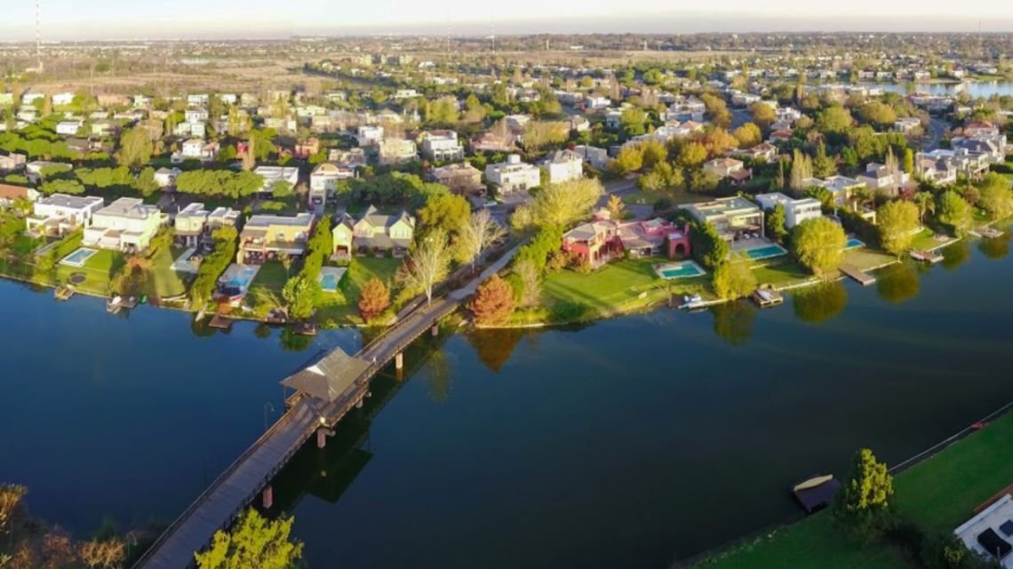 Tigre: entró a un barrio privado, deambuló 26 horas y robo relojes, dólares y un arma de una casa