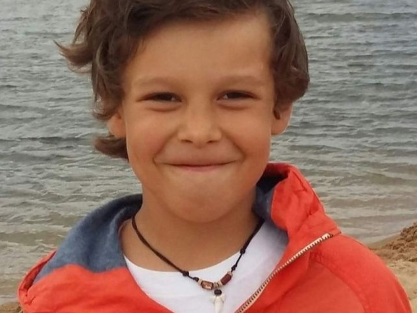 Un chico murió ahogado en la pileta de un club y los padres apuntan contra los directivos: “No fue un accidente”