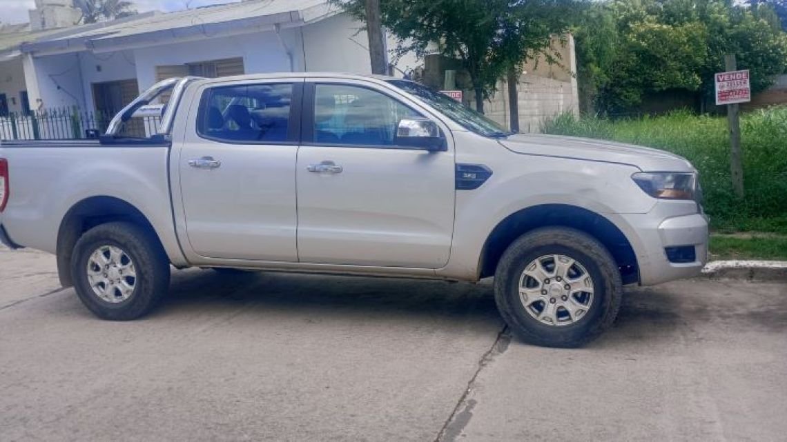 Un turista agredió a una policía de la Caminera con su propia tabla de notas