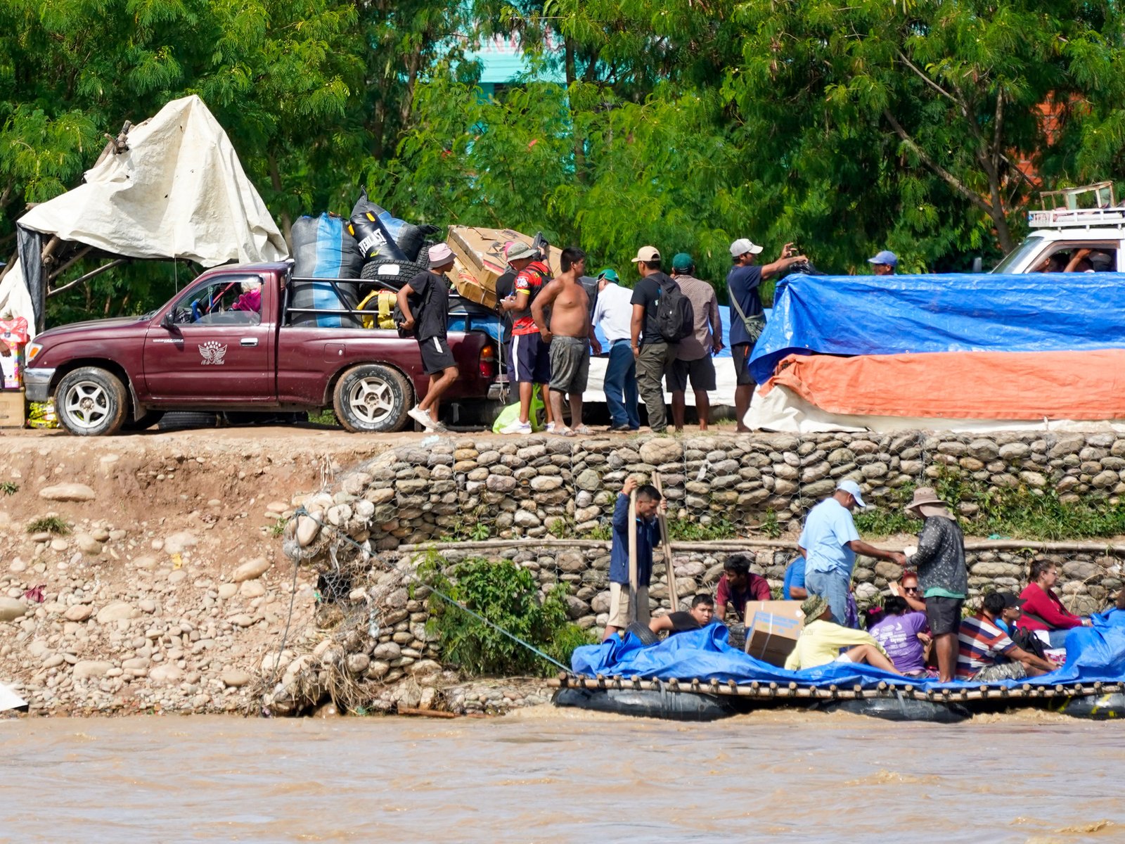 cómo es el peligroso cruce con Bolivia que Javier Milei autorizó a alambrar