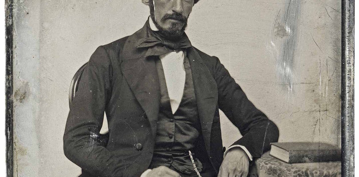 cómo fue el largo y duro camino de su exilio