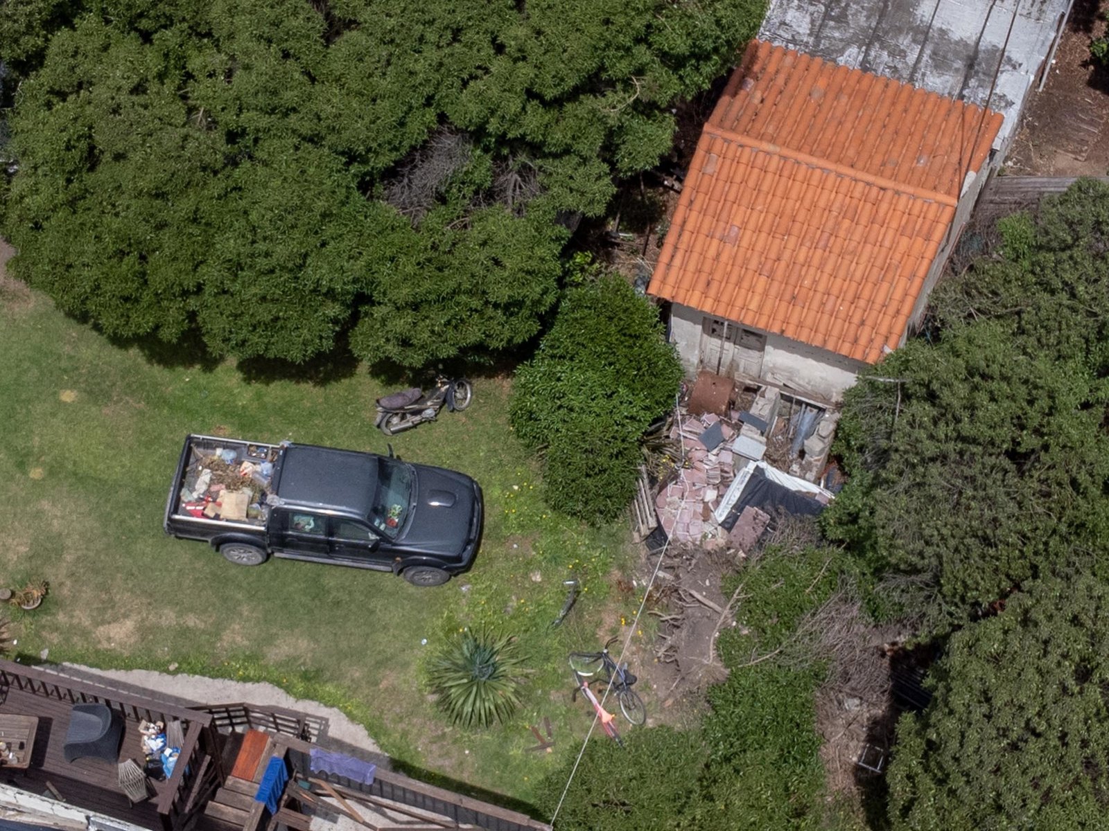 creen que había 20 personas bailando en un lugar con capacidad para cuatro