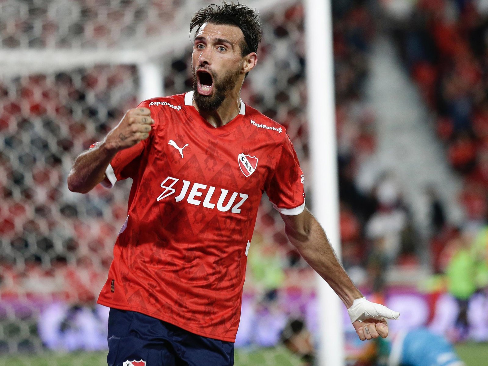 fue inhibido por la FIFA por una deuda con el representante de Joaquín Laso