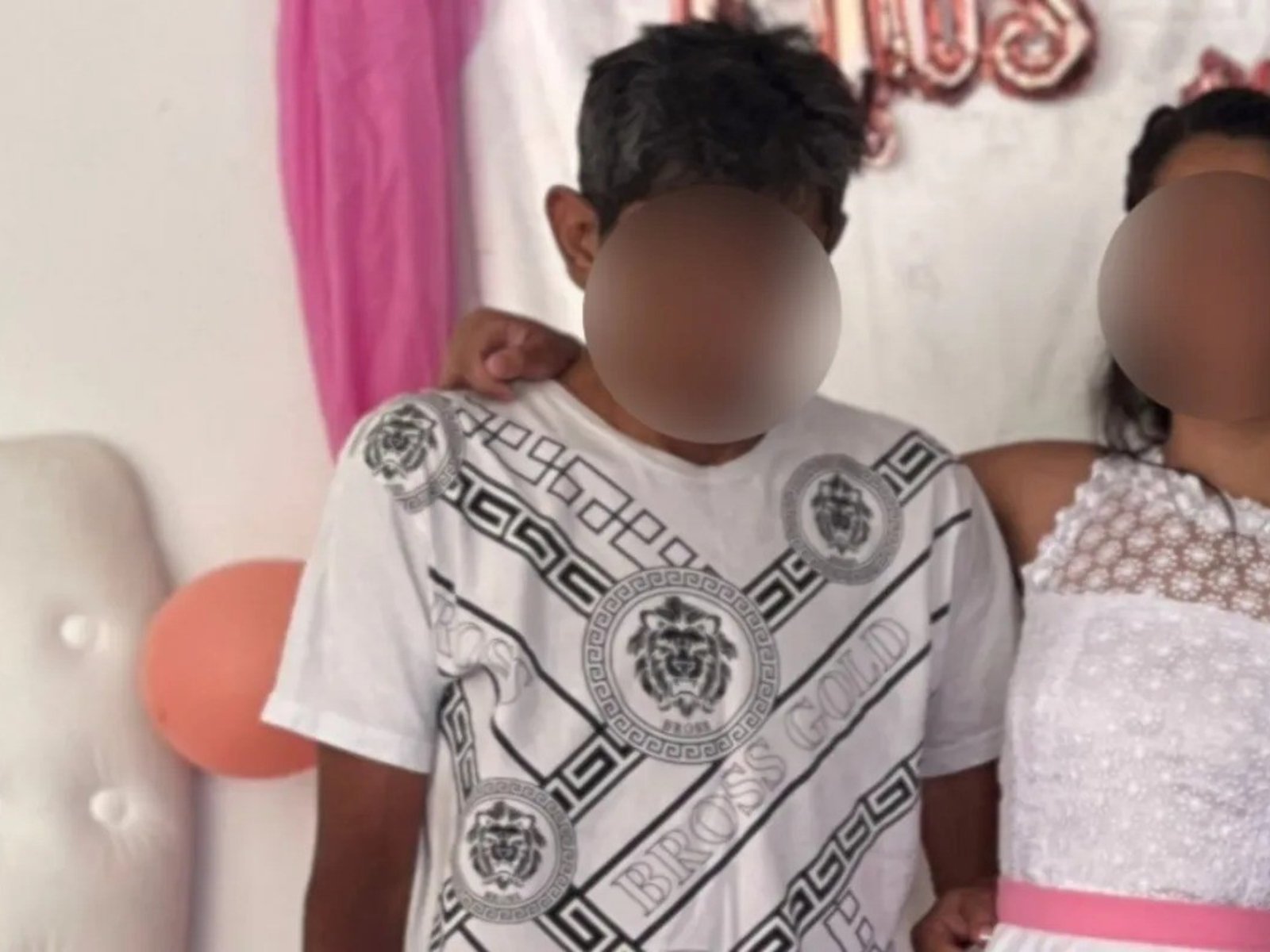intentó asesinar a su expareja con un sacacorchos en la fiesta de cumpleaños de 15 de su hija