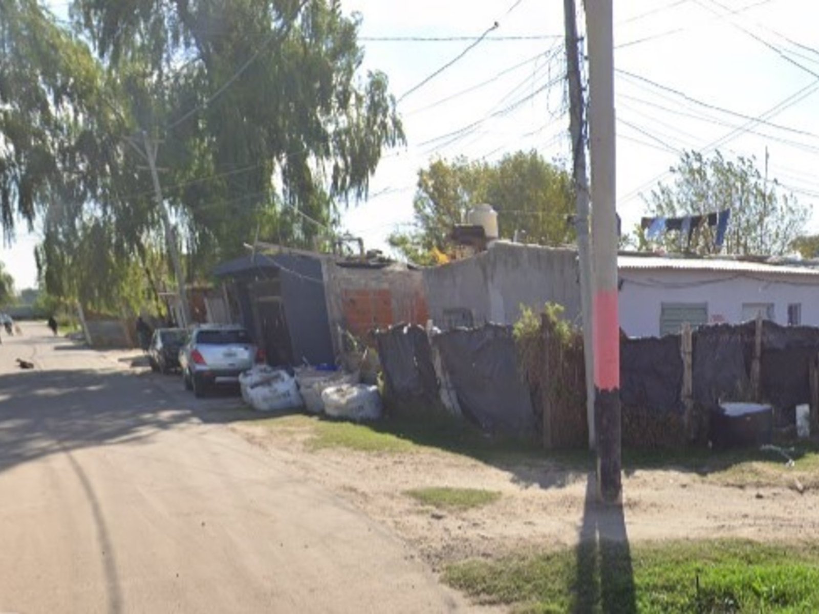 le dispararon 14 veces en un pasillo