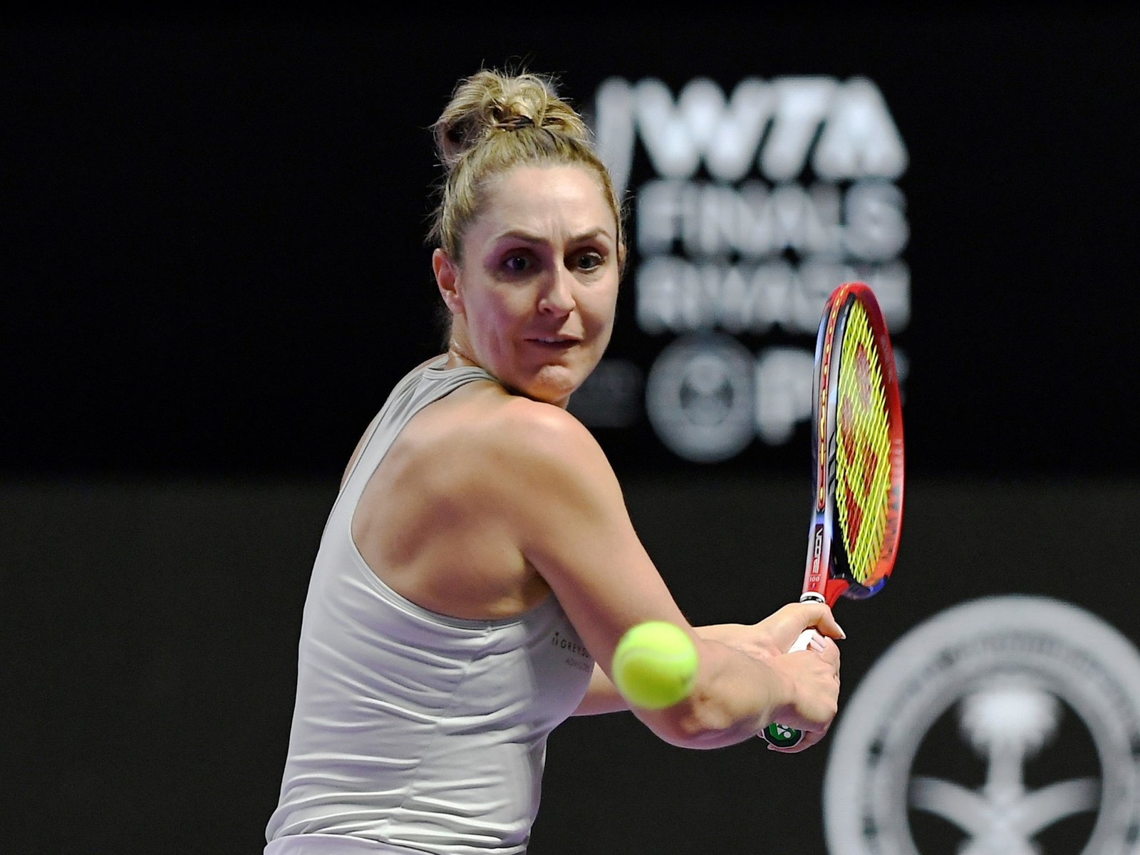 llegó a tres finales y ganó dos torneos, mientras combatía un cáncer