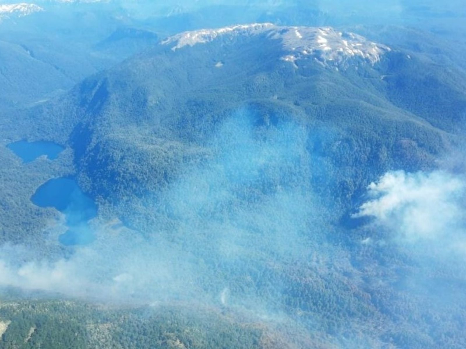 se intensificó un foco crítico, ya se quemaron 2.800 hectáreas y temen por el pronóstico de fuertes vientos