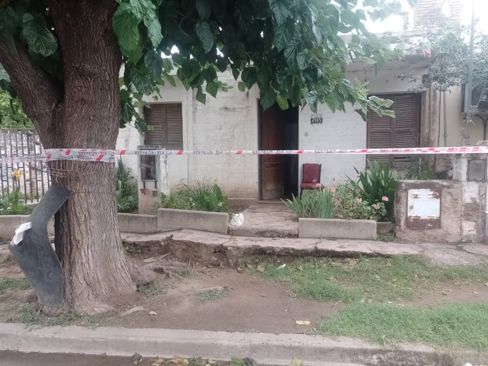 un jubilado discutió con su hijo y le pegó un tiro en la cabeza con un rifle