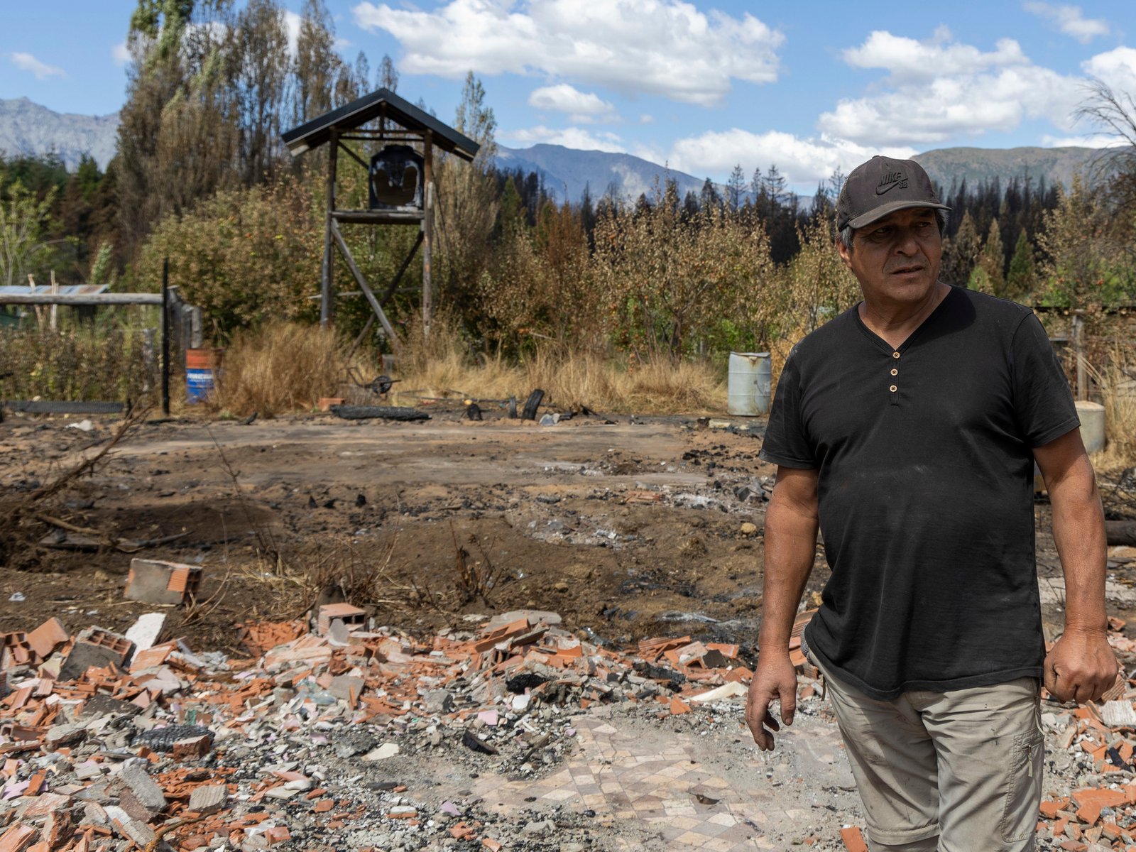 "No sé cómo pero la voy a levantar", la voluntad de los que perdieron todo por el fuego