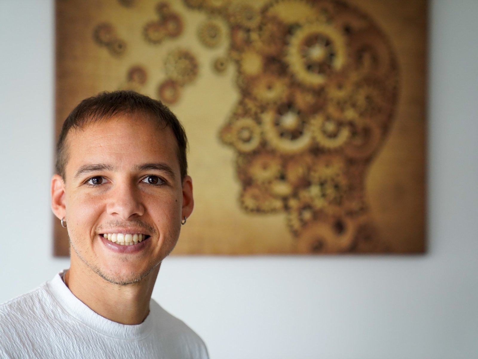 “8 Hilos”, el libro que recupera la historia de superación de un joven que sobrevivió al cáncer