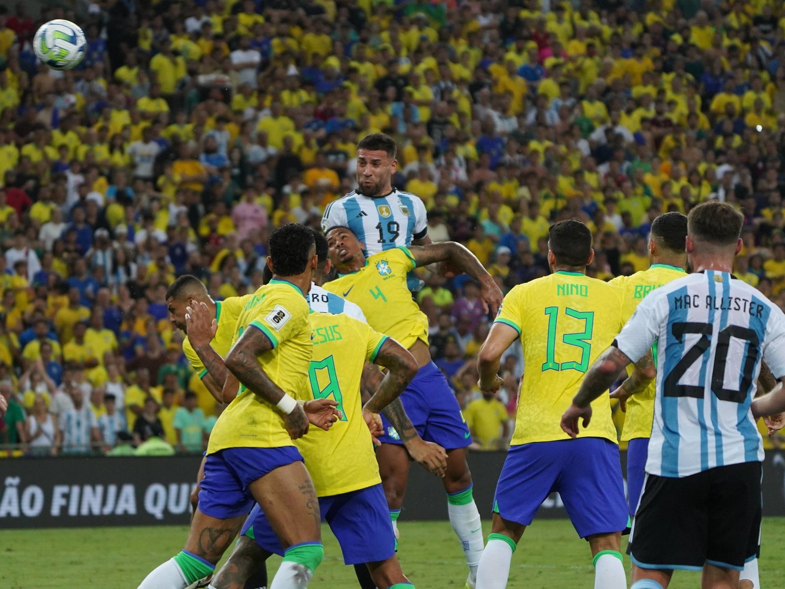 A qué hora y dónde ver el partido de la Selección Argentina vs. Brasil por las Eliminatorias Sudamericanas, en TV y online