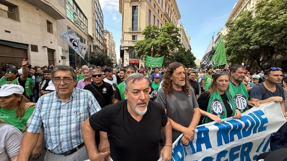 Aguiar: “El Estado fue colonizado por empresarios” | ATE hizo un paro y movilización para frenar la posible nueva ola de despidos