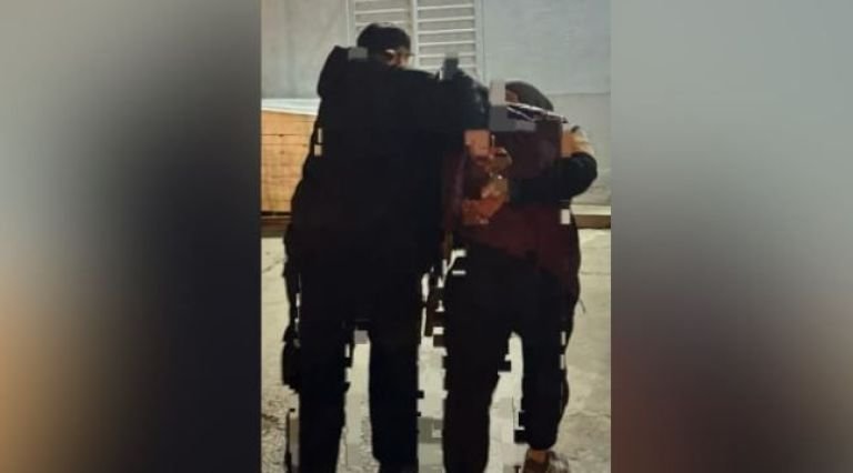 Aprehendieron a un hombre por hurtar un celular en el Barrio Pueyrredón