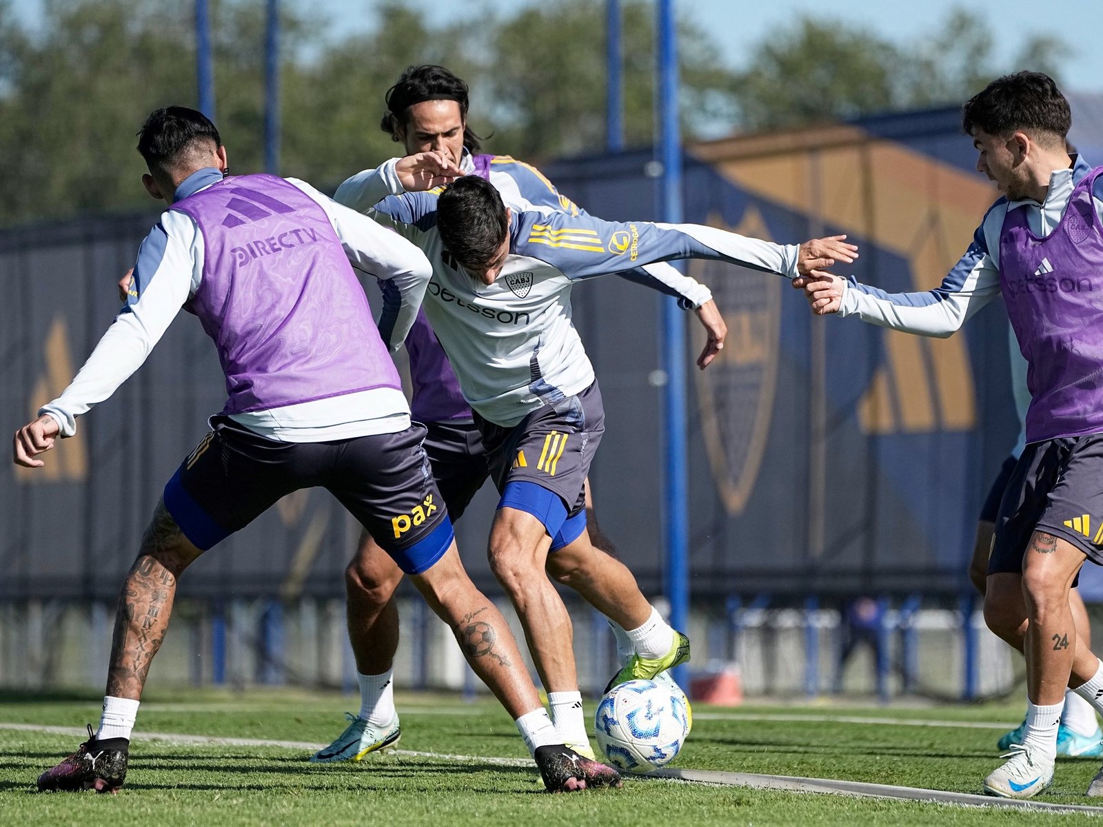 Boca adelantó el horario de su partido contra Defensa y Justicia, Gago probó dos equipos y Cristian Lema se volvió a lesionar