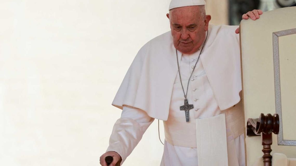 Buenas noticias de Francisco: “Fisioterapia, al cabo de una noche tranquila”