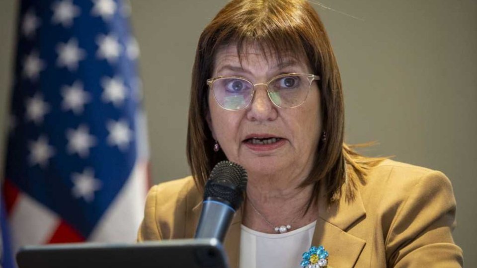 Bullrich, las barras y otra obra teatral