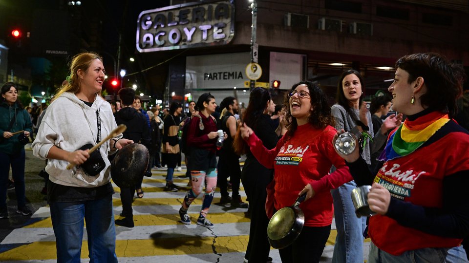 Cacerolazos contra el presidente Milei | Protestas en los barrios