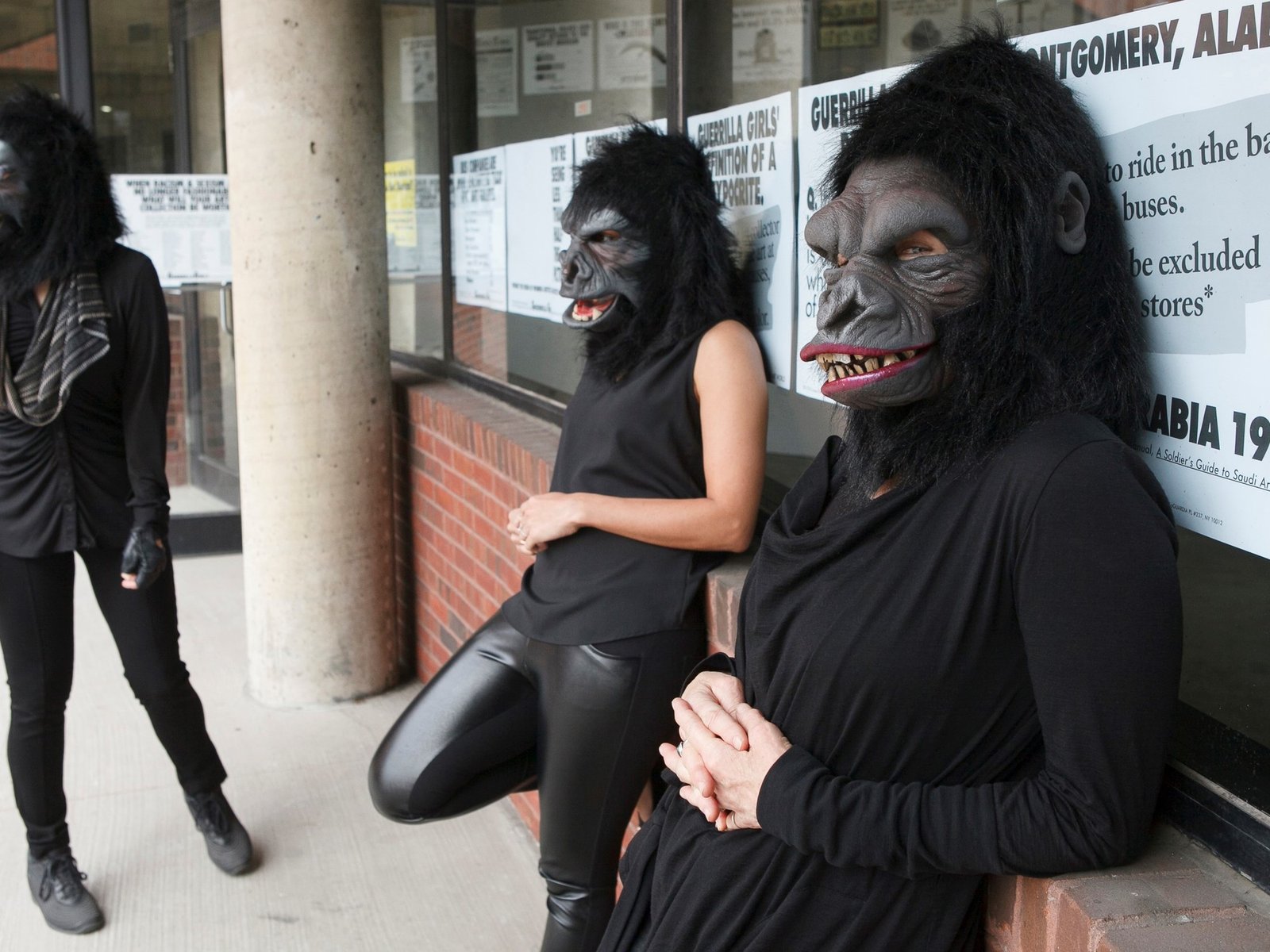 Con 40 años de lucha feminista en el arte, las Guerrilla Girls sacuden Nueva York con “Discrimi-NATION”