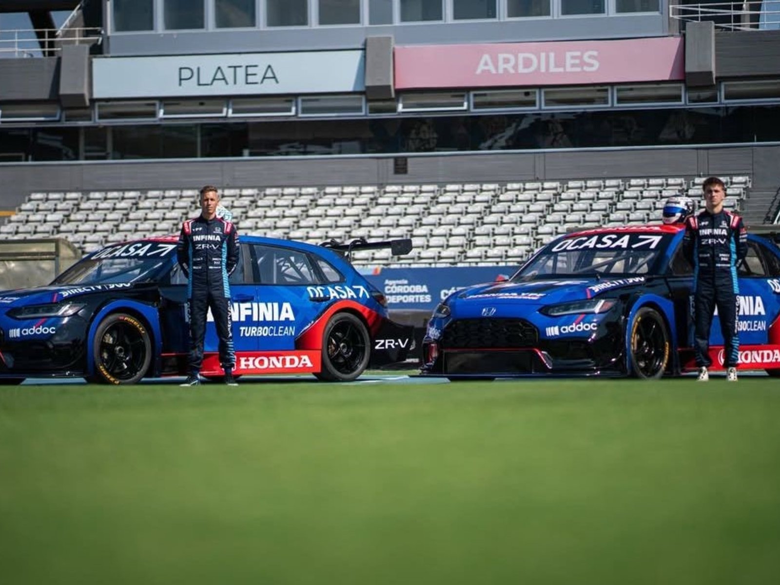 Con el “clan Pernía” y Nelsinho Piquet, el equipo Honda YPF Racing hizo su presentación oficial en Córdoba