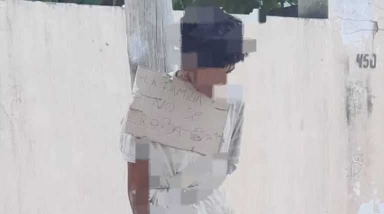 Córdoba: hallan a un joven atado a un poste acusado de robar a un familiar