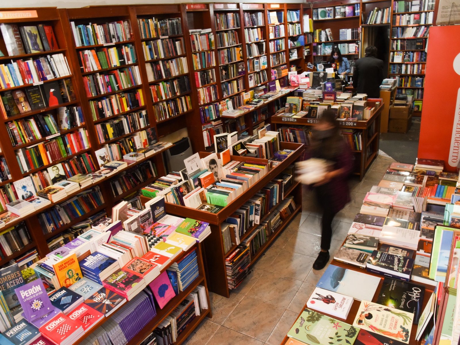 Del país con más librerías de América Latina a la crisis que las empuja al cierre