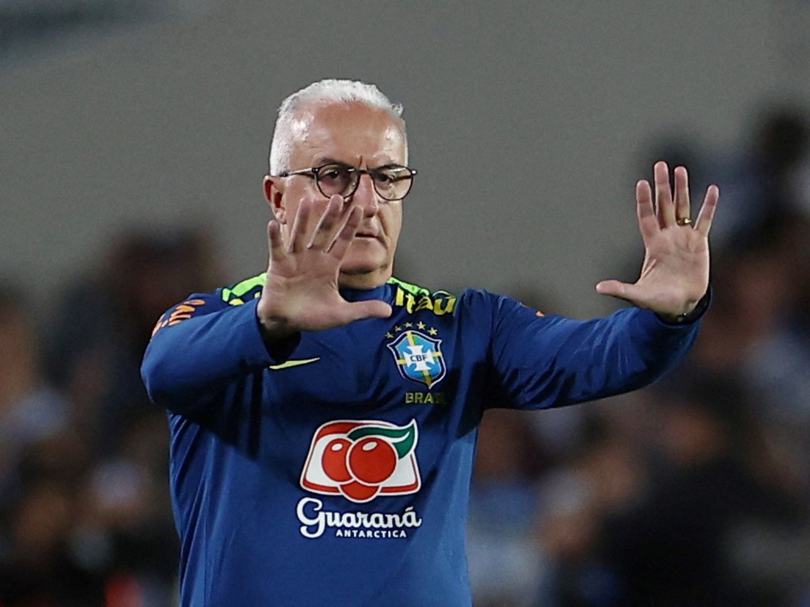 Dorival Júnior tiene las horas contadas y la CBF inició contactos con Carlo Ancelotti y Jorge Jesús