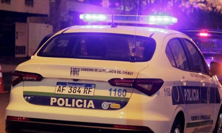 Dos hombres robaron en una casa en construcción en Trelew: uno de los ladrones logró escapar