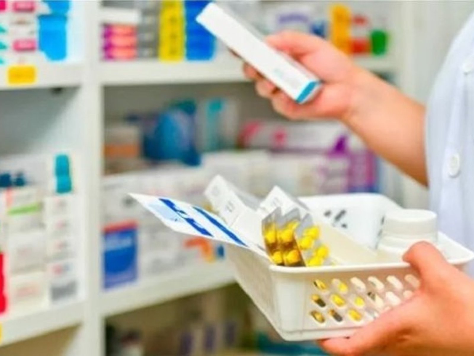 El Gobierno lanzó un plan para bajar el precio de los medicamentos y mejorar el acceso de la gente