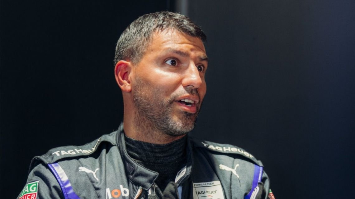 El Kun Agüero debutó en la Fórmula E y protagonizó un momento viral por un pedido de su equipo