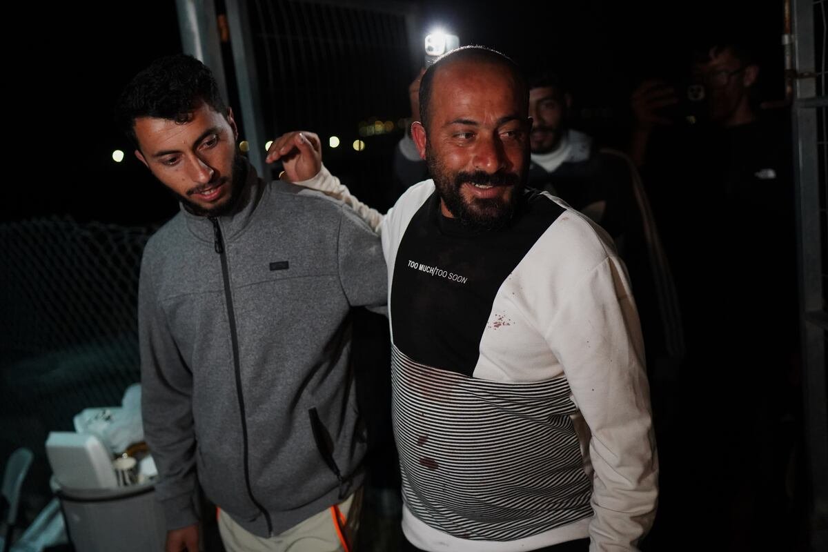 El cineasta palestino ganador del Oscar relata la paliza de colonos judíos antes de ser detenido por militares israelíes: “Venían a matarme” | Internacional