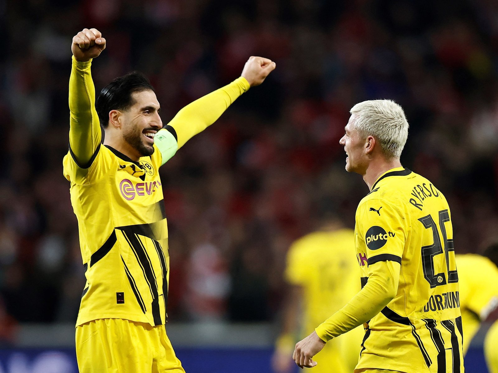 El “muro amarillo” se hizo gigante en Lille y el Borussia Dortmund jugará con Barcelona en los cuartos de final de la Champions League
