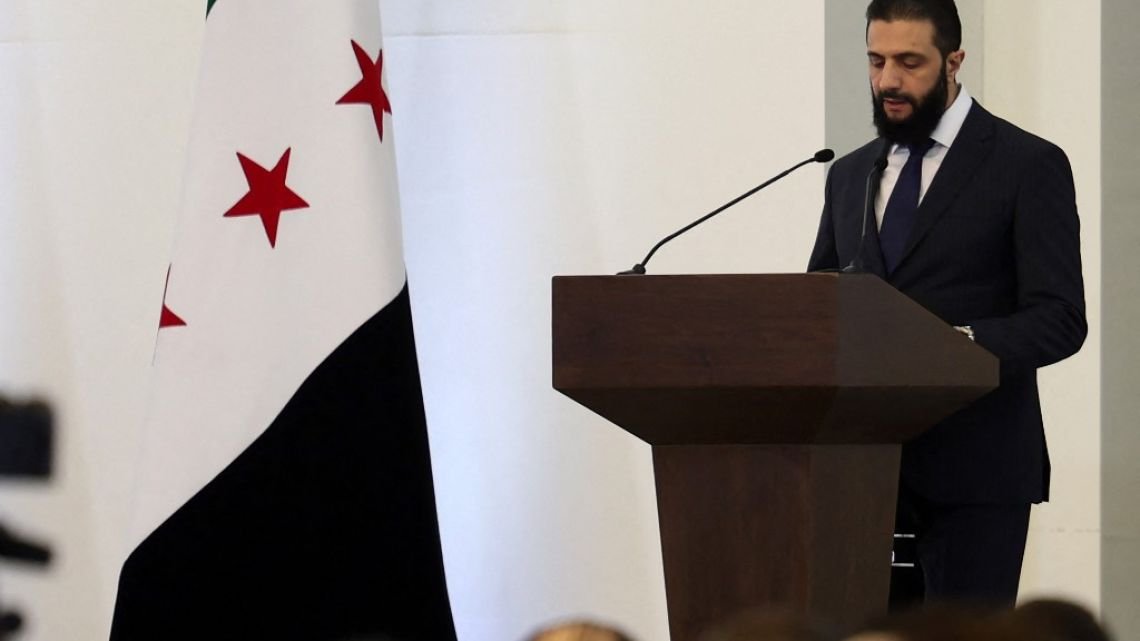 El nuevo gobierno de Siria: aliados en roles clave, solo una mujer y muchos desafíos