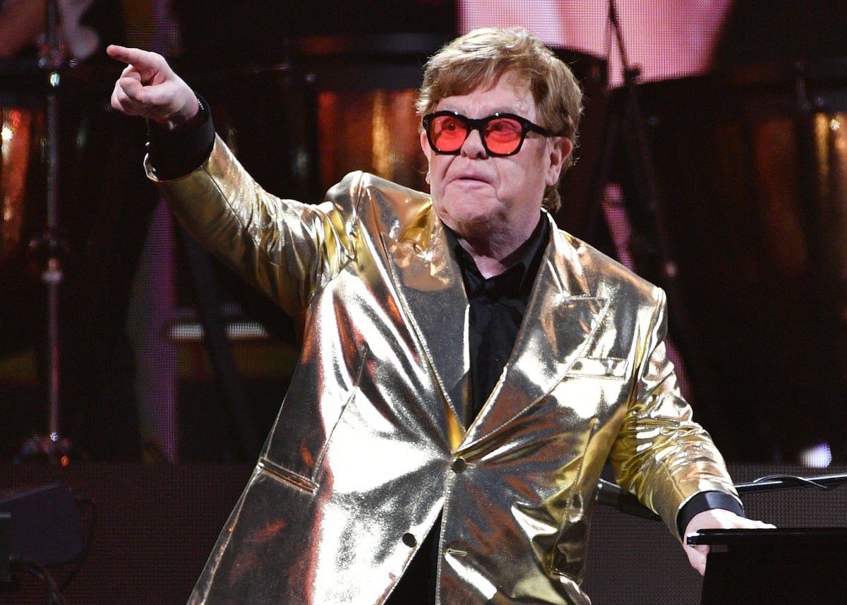 Elton John habla de las cuatro emotivas palabras que quiere para su lápida | Gente