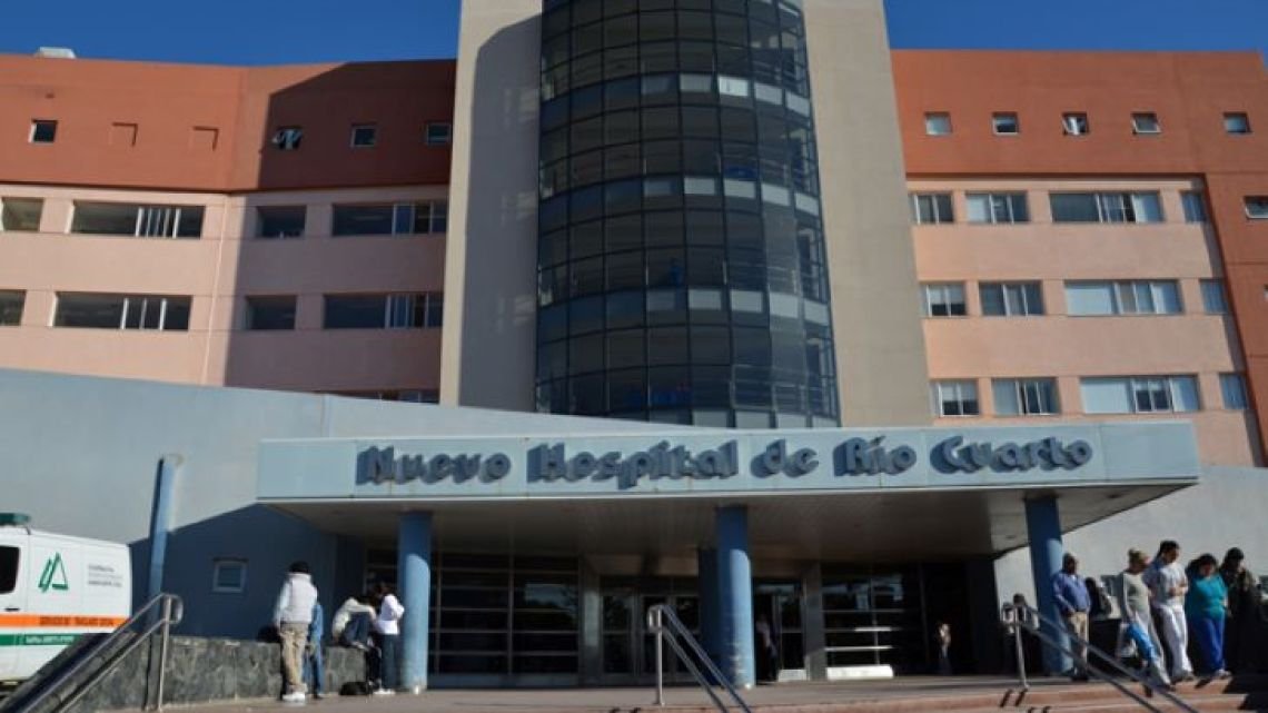 Femicidio en Vicuña Mackenna: un hombre mató de un escopetazo a su expareja