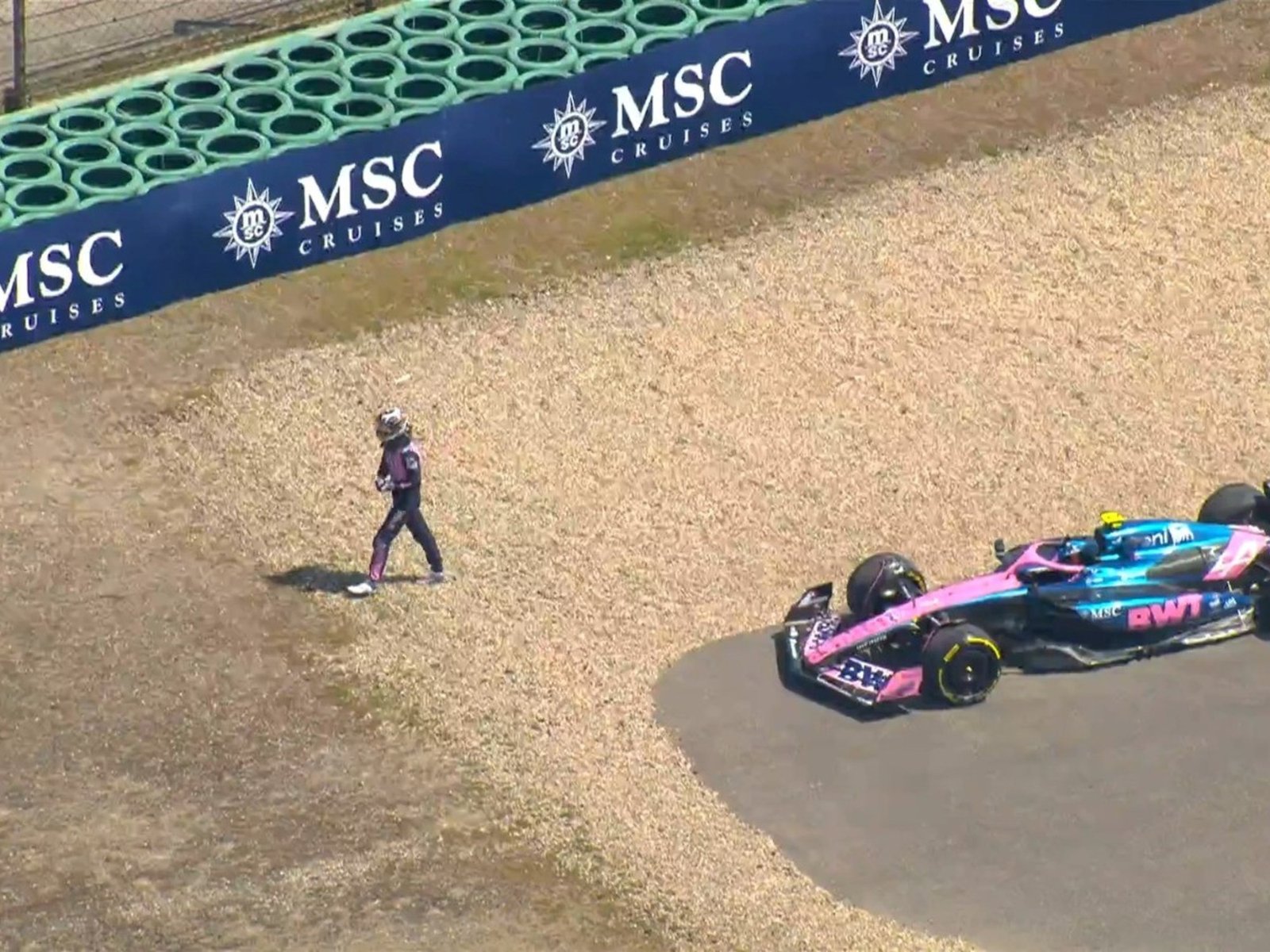 Franco Colapinto vio desde boxes junto a Briatore el nuevo paso en falso de Jack Doohan