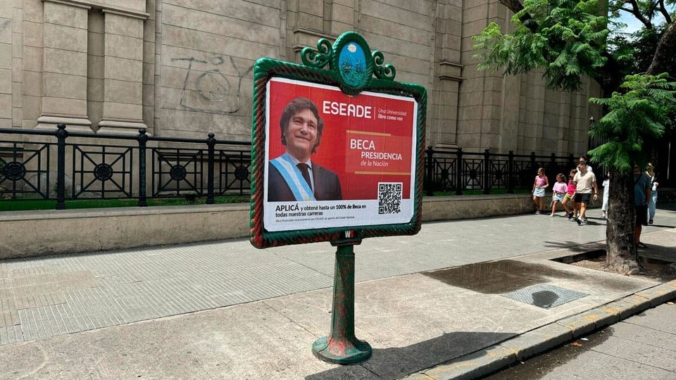 Javier Milei promociona una beca de la universidad de Alberto Benegas Lynch | Por si el escándalo de $LIBRA fuera poco