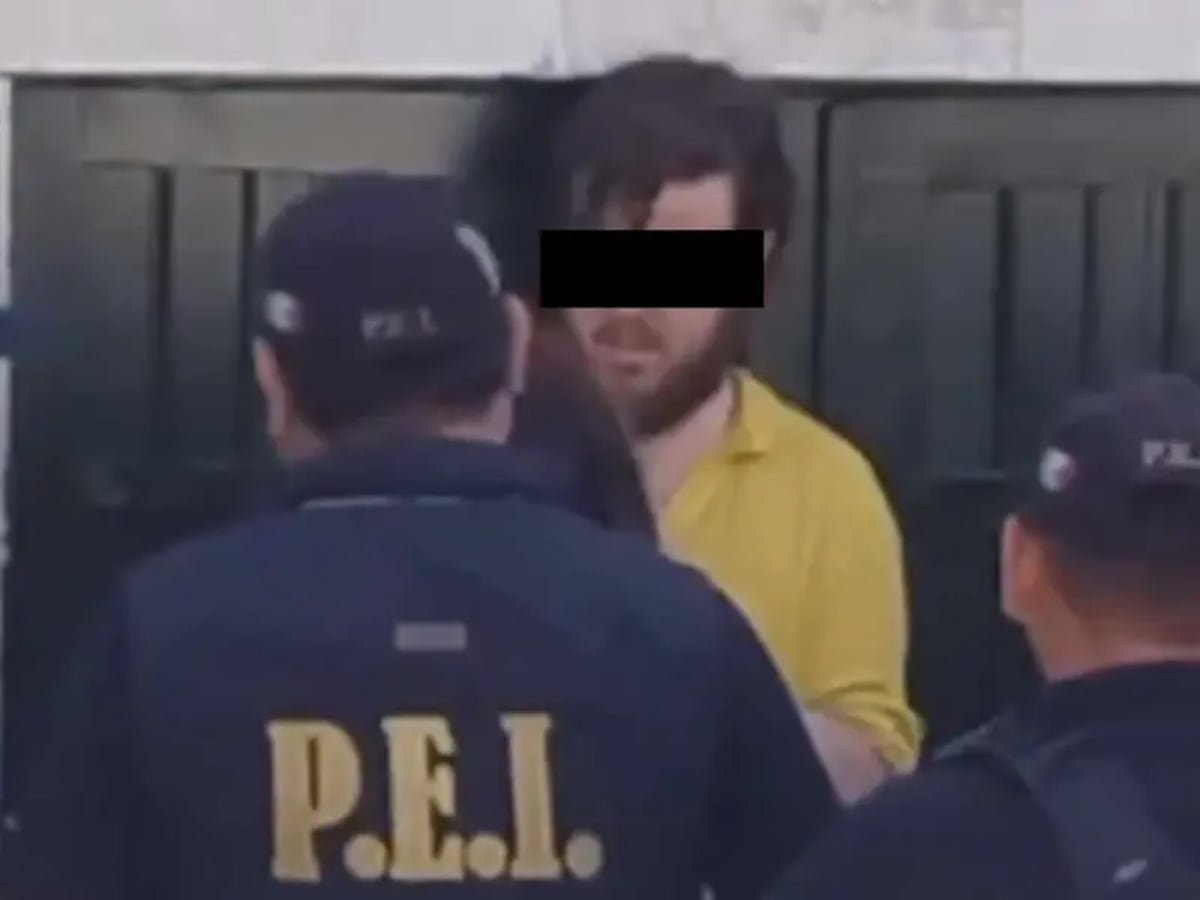 Joan Serra Montagut: Detenido el periodista catalán que intimidó con violencia a una camarera en una cafetería de Mérida, en Yucatán