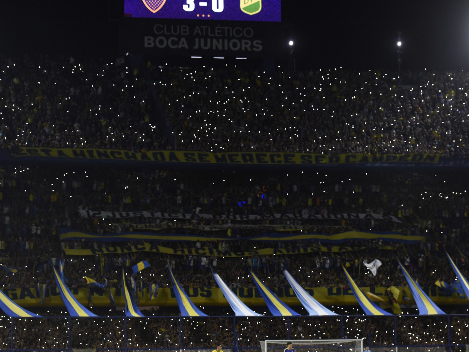 La hinchada de Boca pidió “Justicia por Maradona” en medio del juicio que investiga su muerte