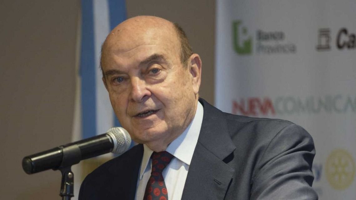 La hoja de ruta que le propone Cavallo al gobierno para sumar reservas sin un salto devaluatorio