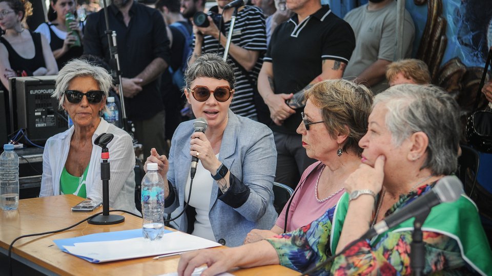 “La moratoria es un derecho constitucional y una de nuestras banderas políticas” | Radio abierta frente al Congreso