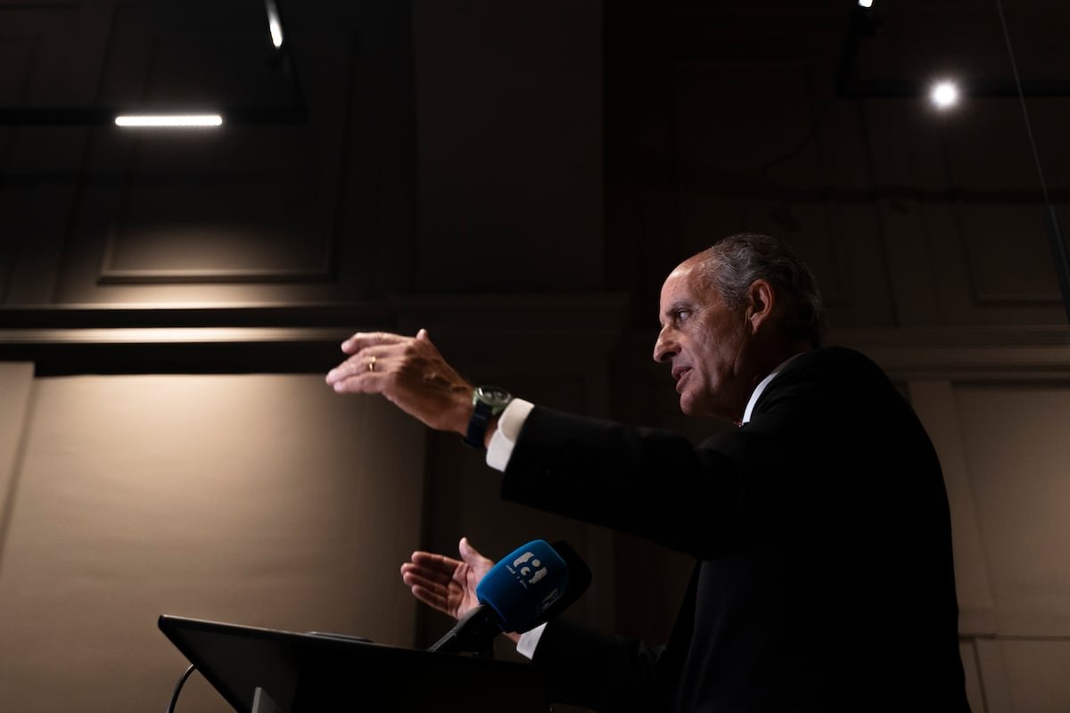 Militantes del PP valenciano afines a Camps reclaman celebrar el congreso del partido para “reunificarlo” | España