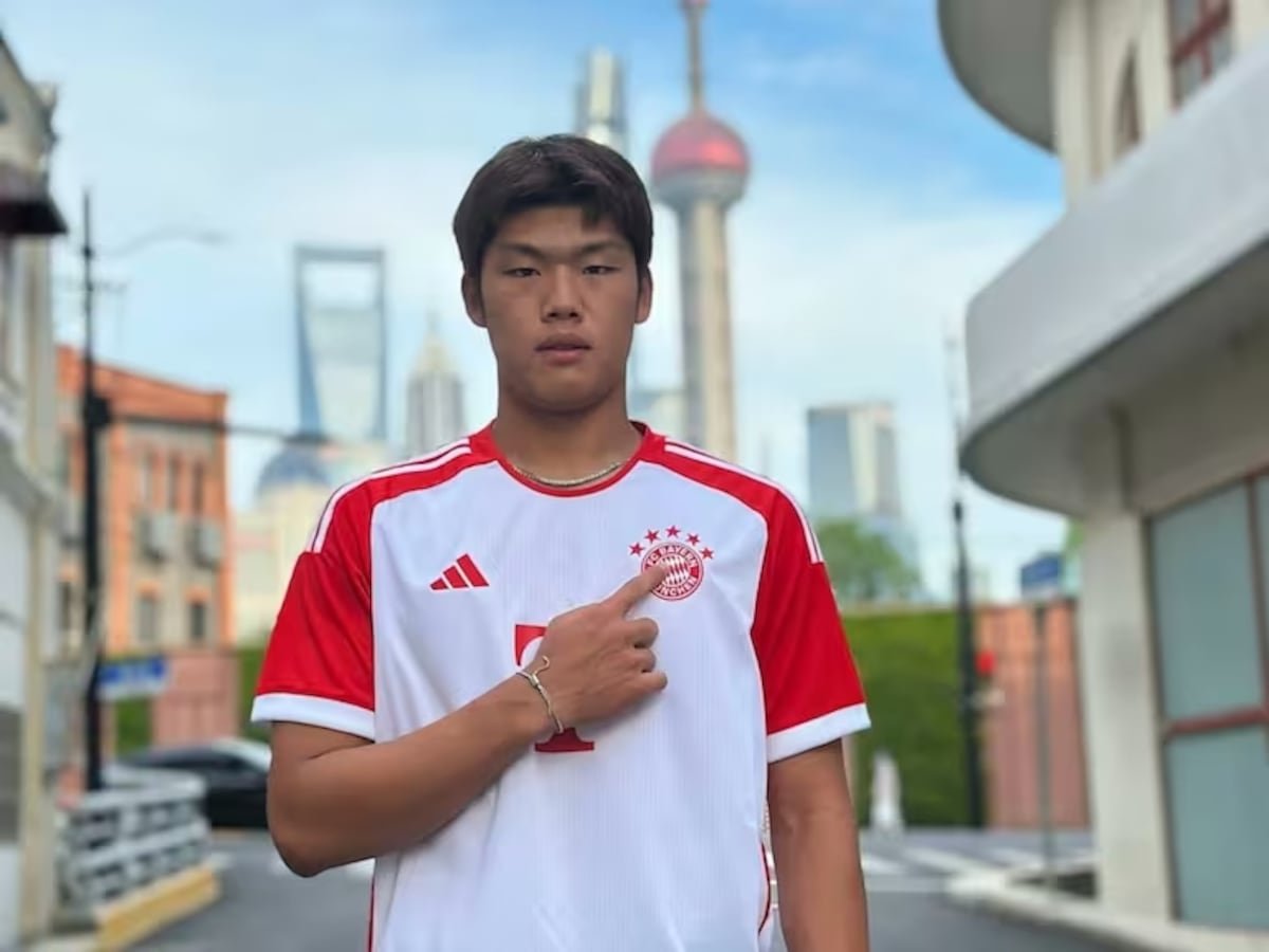 Muere el futbolista chino Guo Jiaxuan de 18 años un mes después del golpe en la cabeza con otro jugador | Fútbol | Deportes