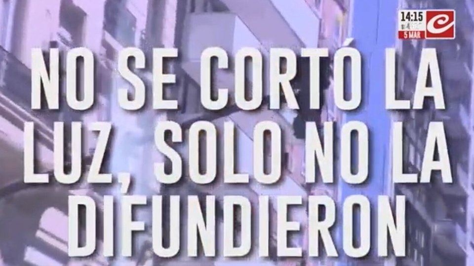 No hay luz pero brillan los memes por el apagón | Un repaso a los más ingeniosos