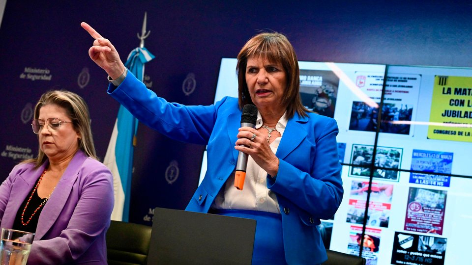 Patricia Bullrich echó al supuesto culpable de sus papelones | Despidió al Director de Inteligencia Criminal del Ministerio de Seguridad
