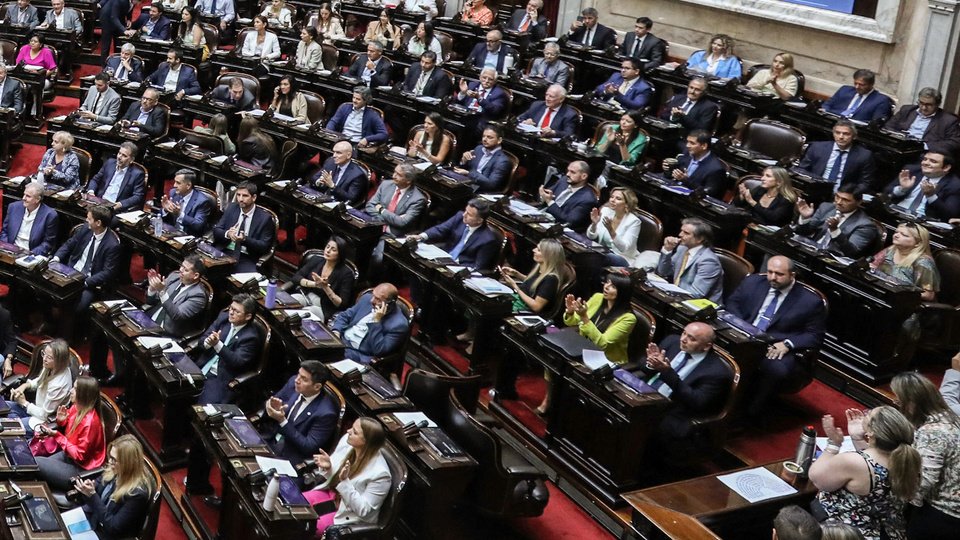 Que se doble pero no se rompa