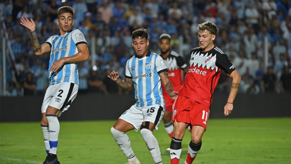 River vs. Atlético Tucumán, por el Torneo Apertura: hora, TV y posibles formaciones