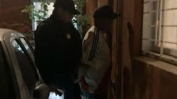 Se hizo pasar por cuidador para robar una casa, pero lo descubrieron