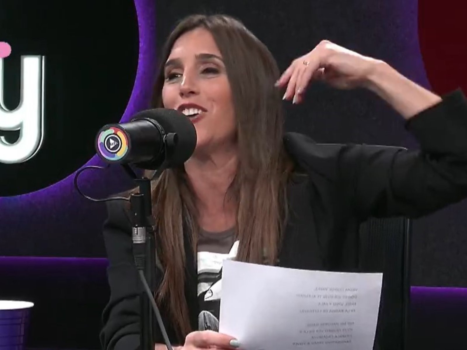 Soledad Pastorutti se animó a cantar la versión futbolera y subida de tono de “Tren del cielo” pero dedicada a un equipo histórico del Ascenso