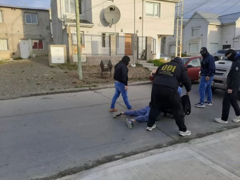 Un hombre de Santa Fe fue demorado por robos en supermercados de Río Gallegos